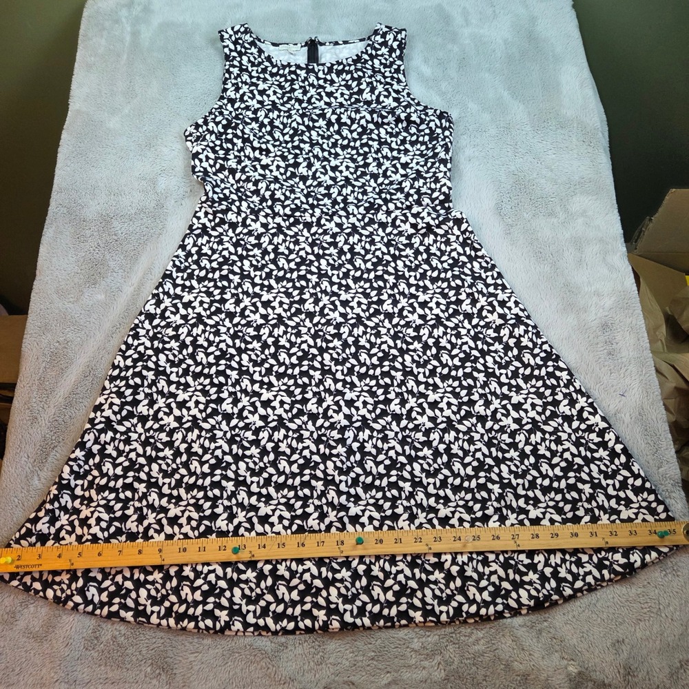 Talbots Fit and Flare Dress Womens M Sleeveless Botanical Leaf Print‎ Black